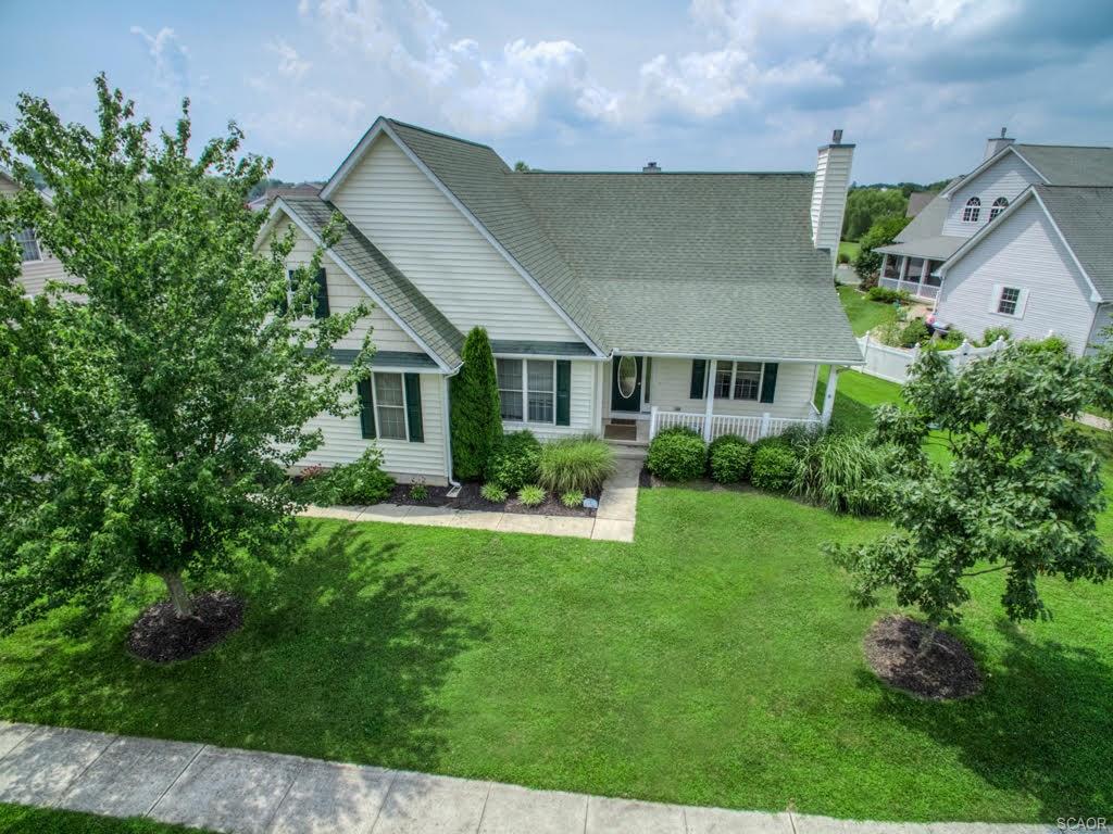 Photo of Listing #721444